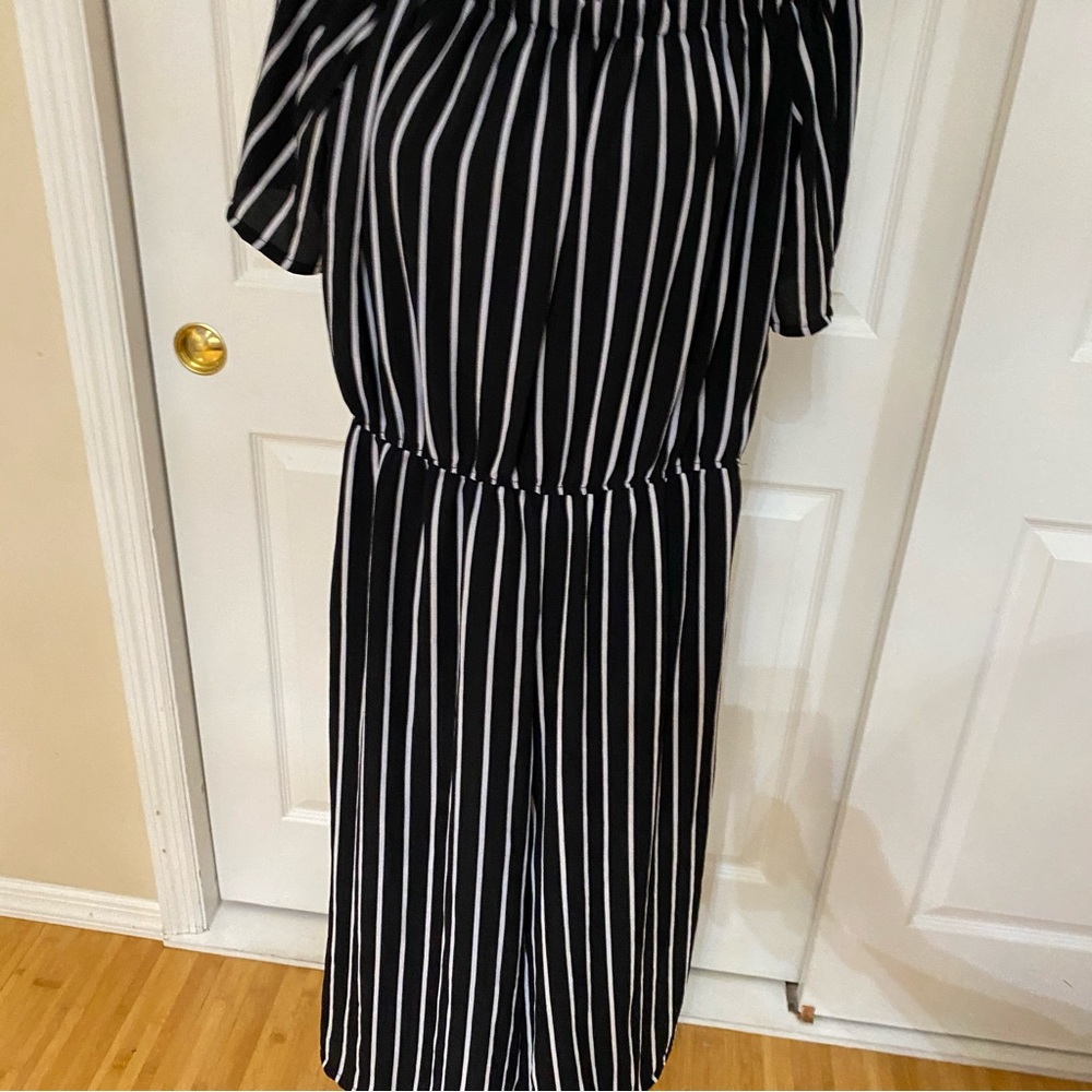NWOT Off  the shoulder striped jumpsuit  size m
